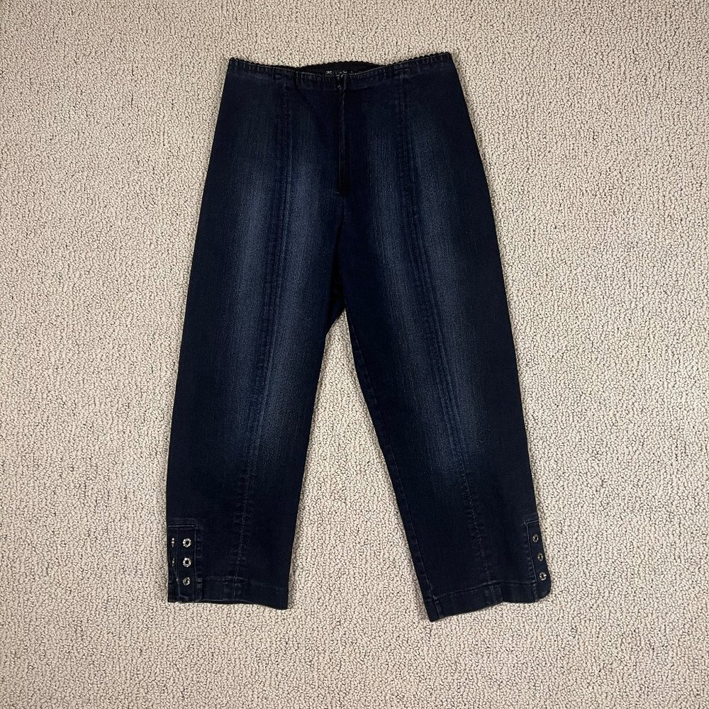 Mezmerize Jean Stretch Capris size 6